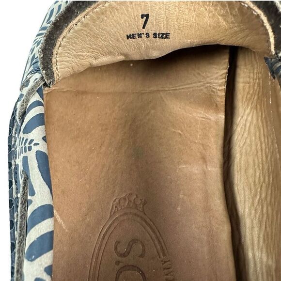 Tod\'s Men’s Beige and Grey Printed Leather Bow Loafers Size 7 main image 7